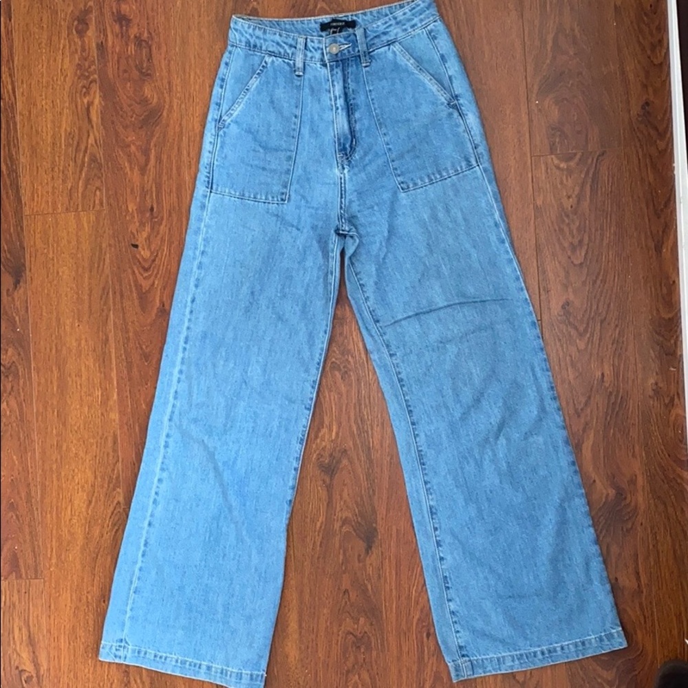 HIGH WAISTED FLARE JEANS